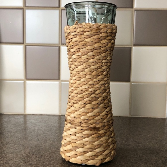Water Carafe/Glass Pitcher - Picture 3 of 4